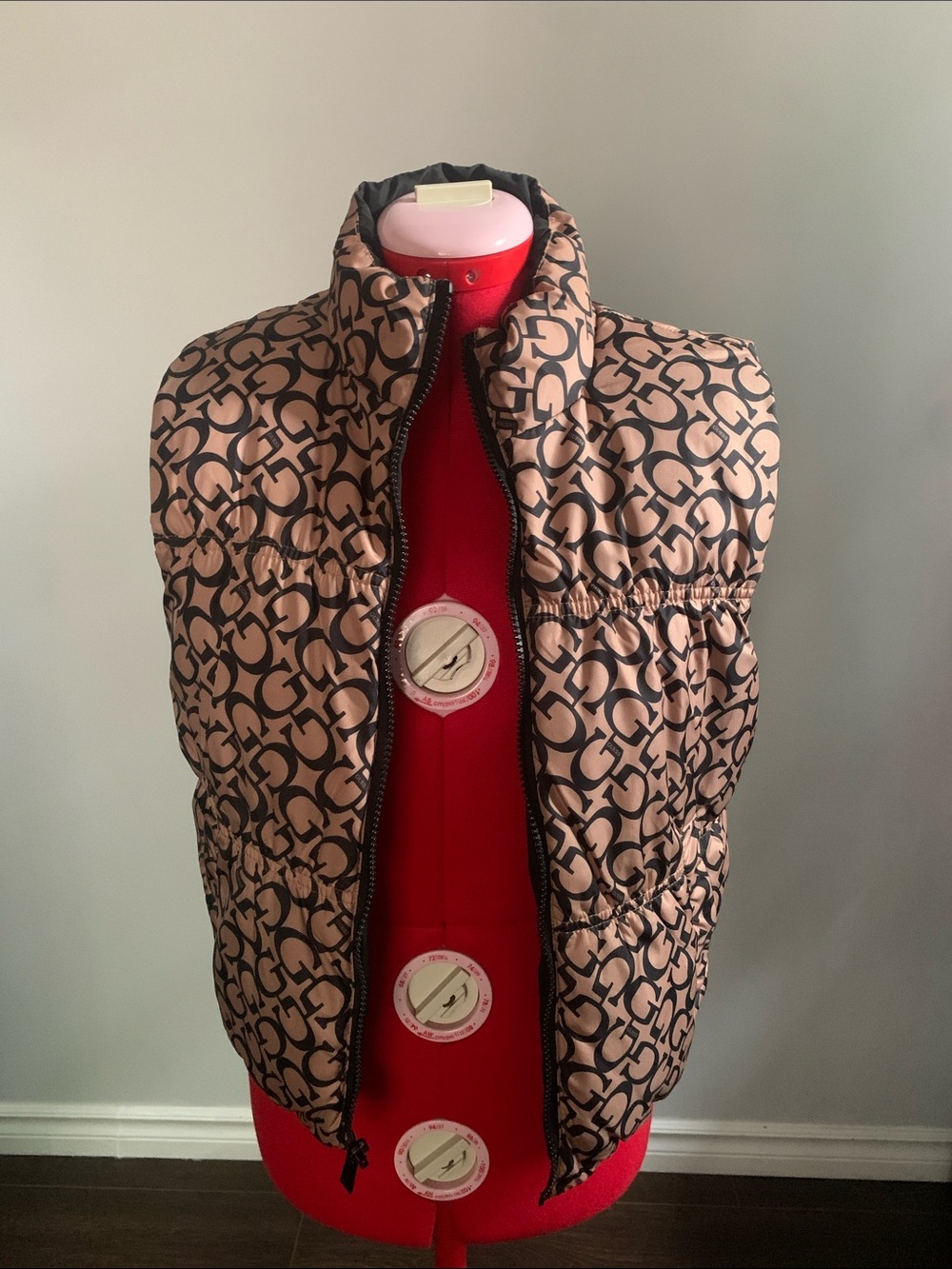 Guess Reversible Quilted Puffer Vest in Beige and Black